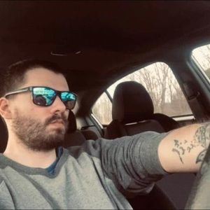 Meet your Posher, Smith